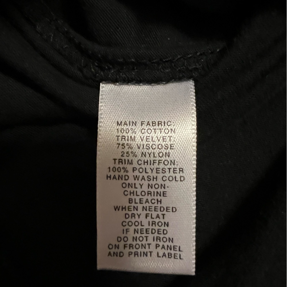 Woman’s Ann Taylor Loft Sleeveless Top - Picture 6 of 7